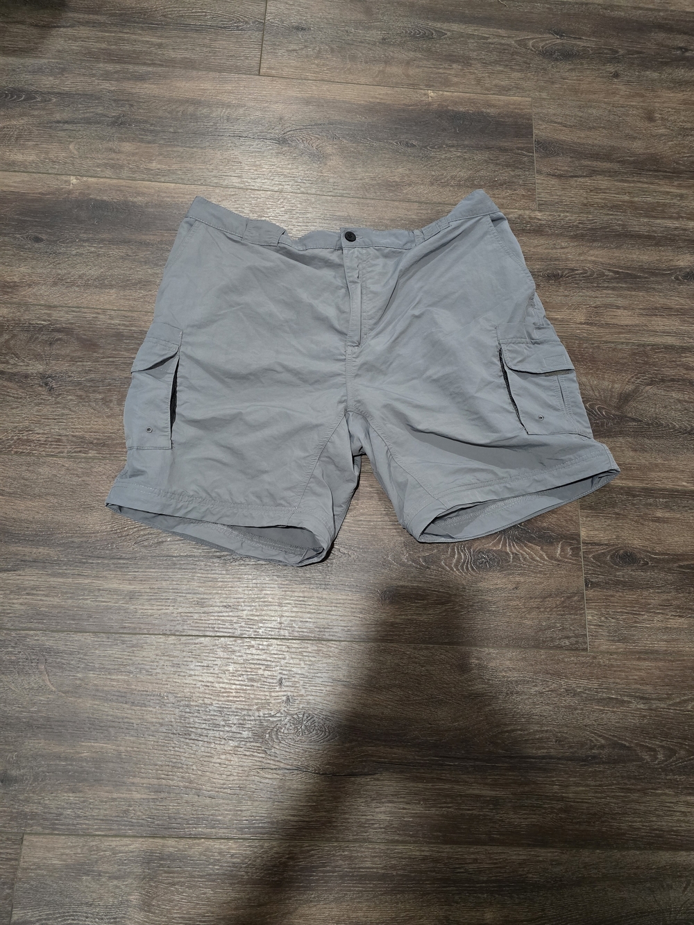 Magellan Outdoors Light Gray Men's Cargo Shorts